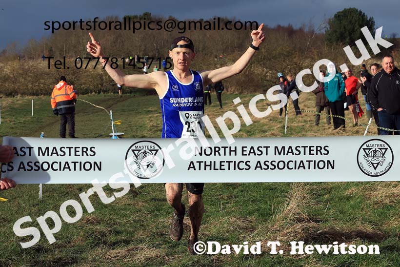 Mens 35 to 64, 2024 NEMAA Cross Country Champs., Wallsend. Photo: David T. Hewitson/Sports for All Pics